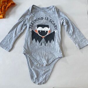 Baby GAP 18-24 months Teething is Scary gray graphic Halloween onesie LS